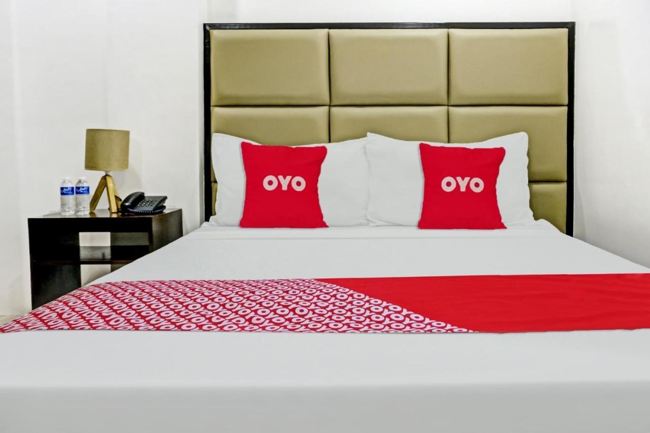 Oyo 869 Jnv Dream Hotel Subic Luaran gambar