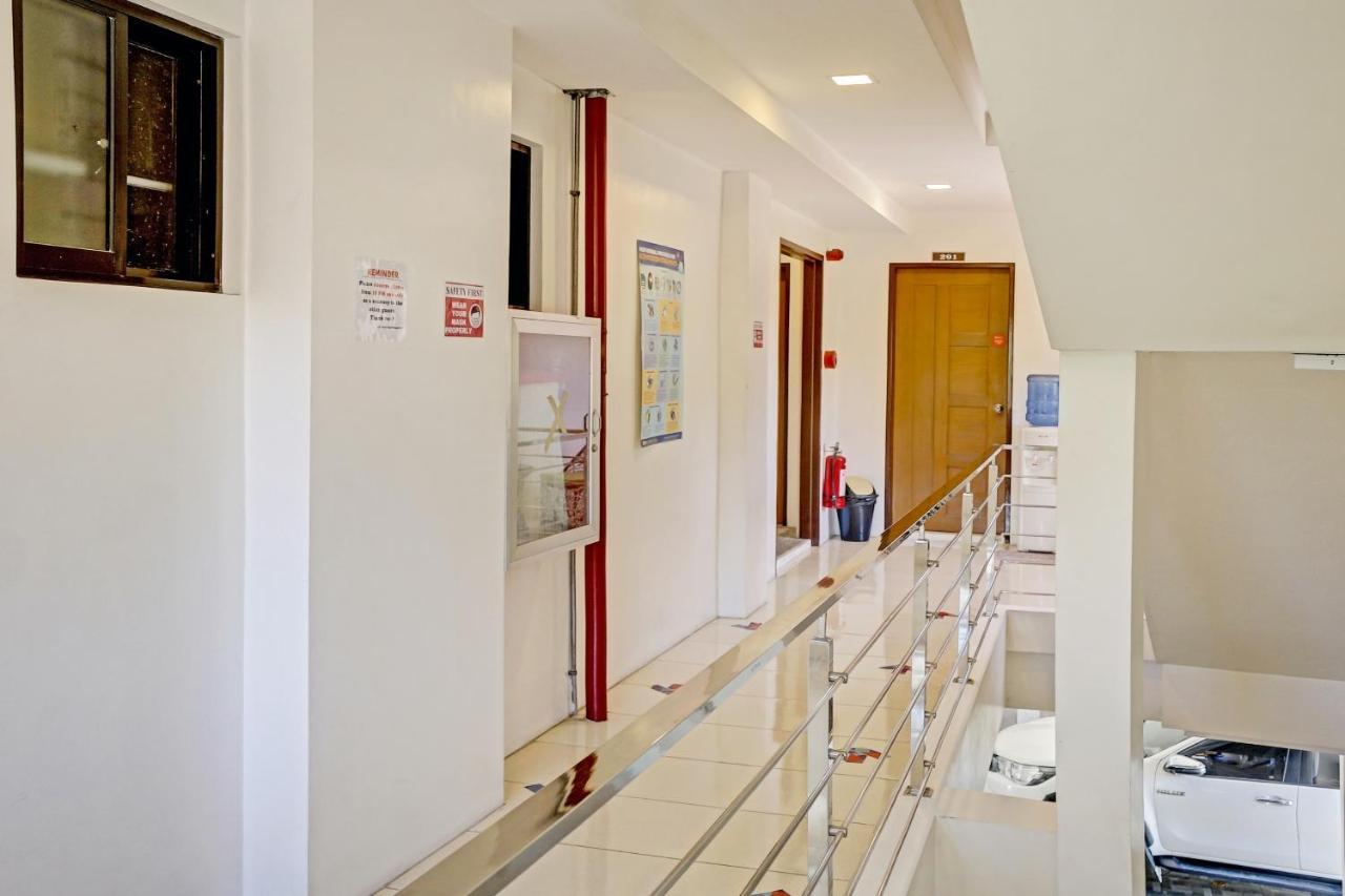 Oyo 869 Jnv Dream Hotel Subic Luaran gambar