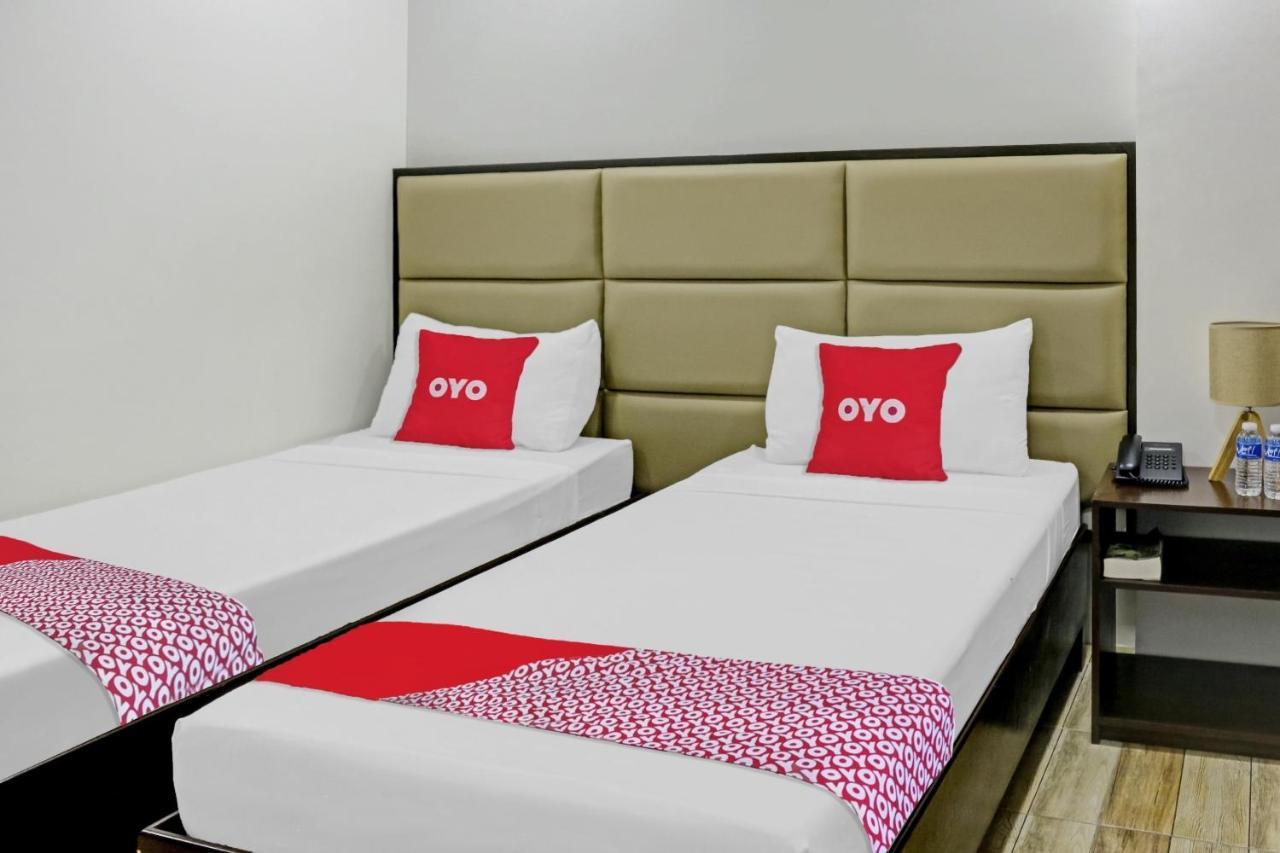 Oyo 869 Jnv Dream Hotel Subic Luaran gambar