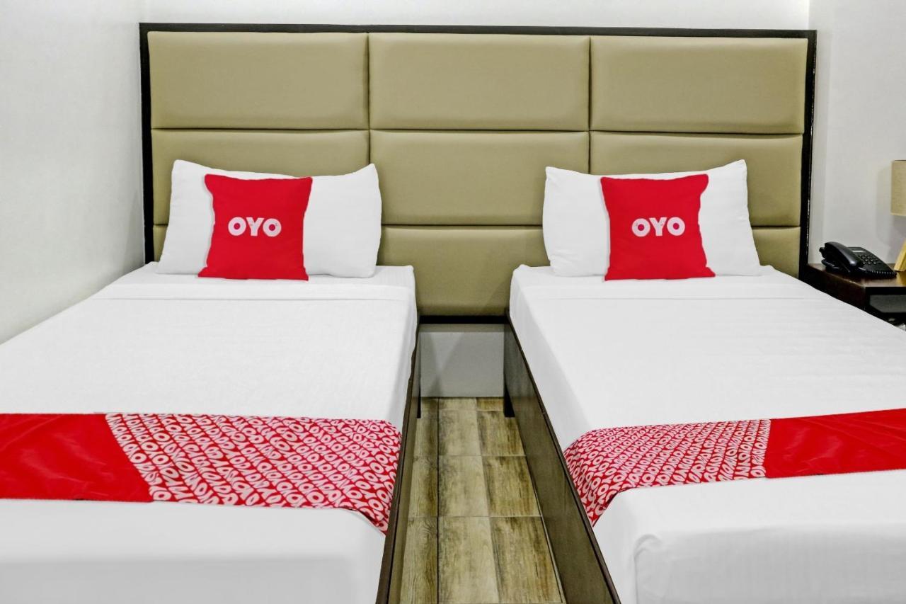 Oyo 869 Jnv Dream Hotel Subic Luaran gambar