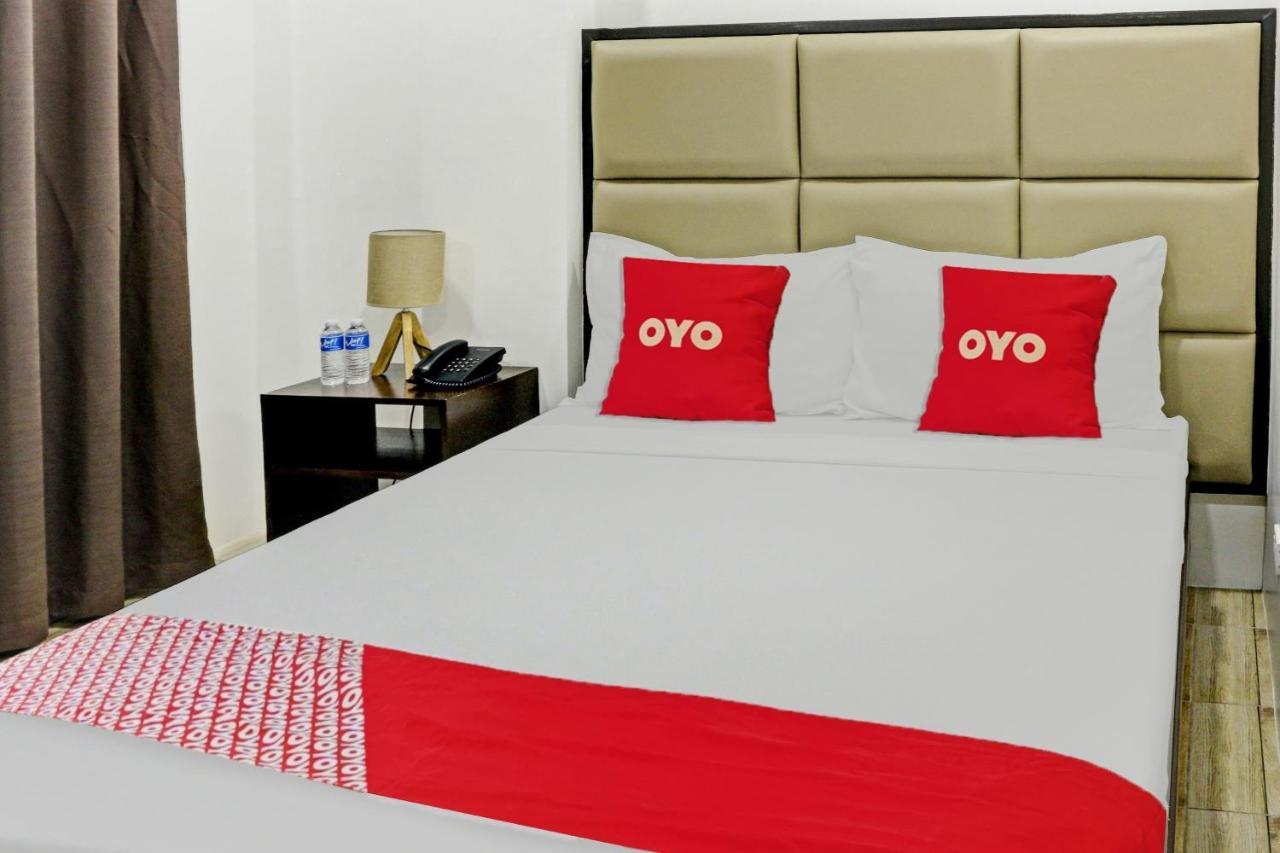 Oyo 869 Jnv Dream Hotel Subic Luaran gambar